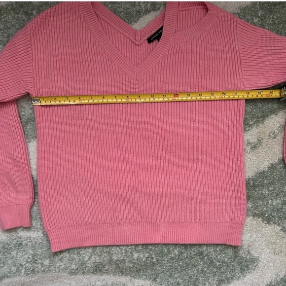 NWT Boston Proper Cut-Out One Shoulder Shaker Knit Sweater - Picture 7 of 9